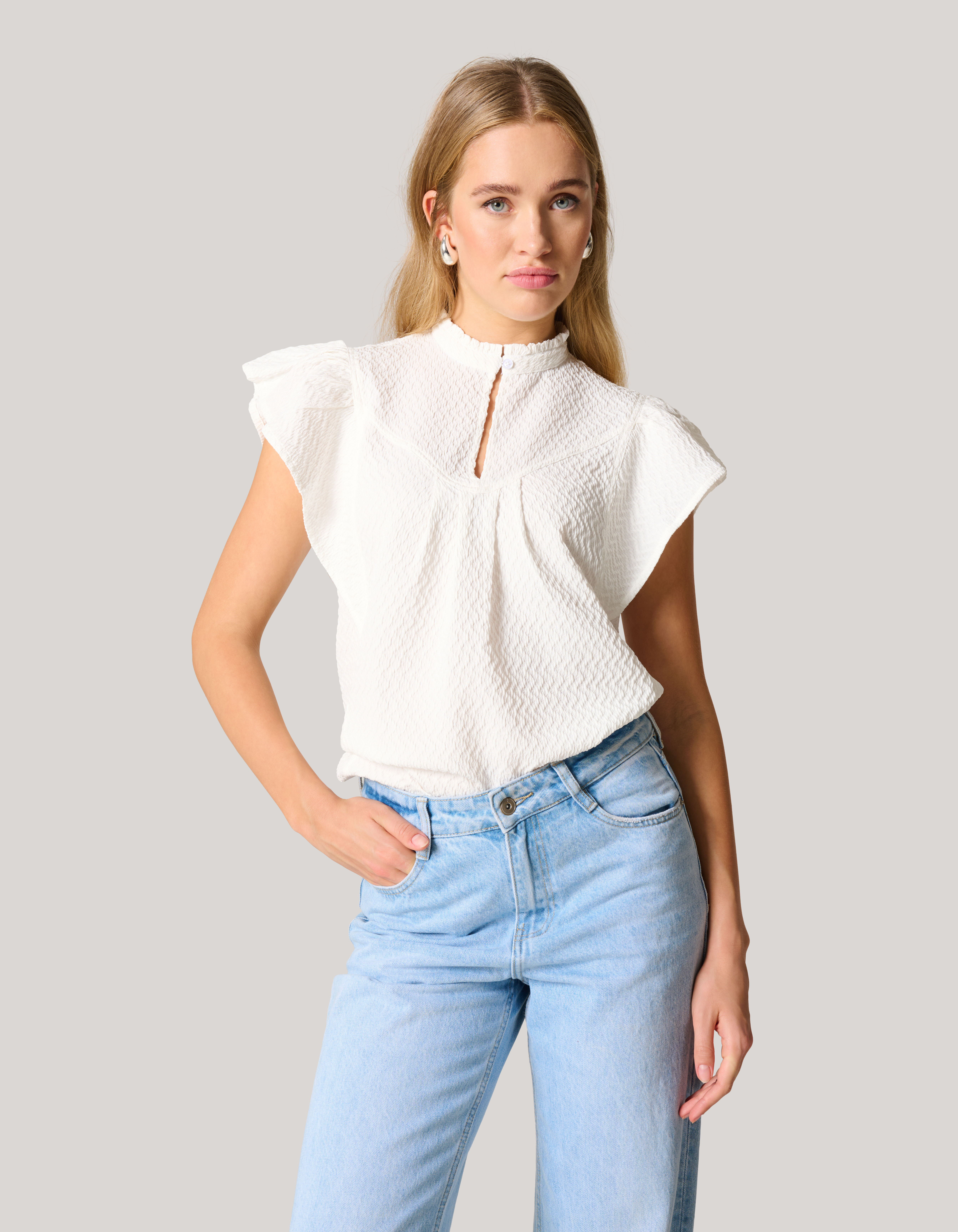 Structuur Ruffle Top Wit SHOEBY WOMEN