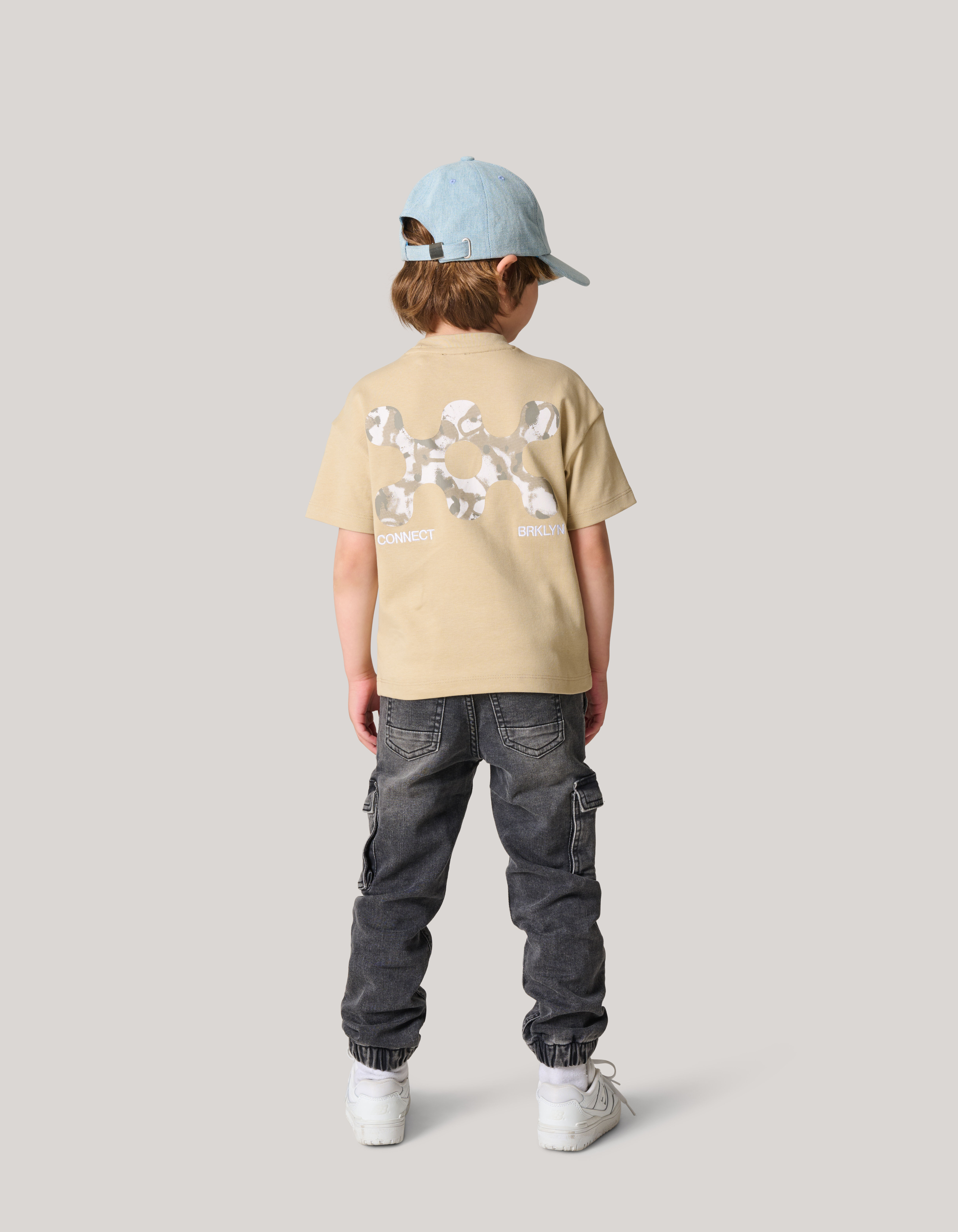 Artwork T-shirt Zand SHOEBY BOYS